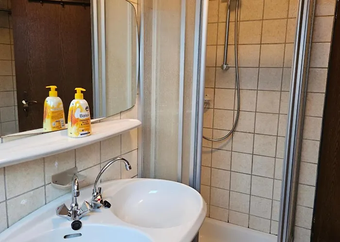 Haus Am Burgturm Kronenburg - Lejlighed *